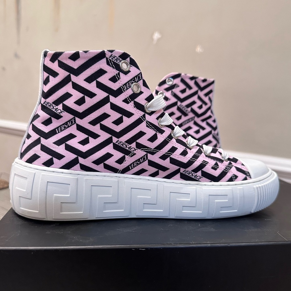 Authentic Versace La Greca Jacquard High-Top Sneakers size 38.5 - Picture 2 of 5